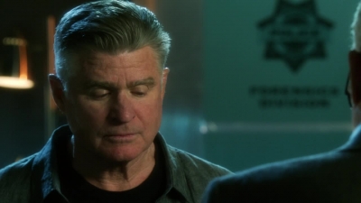 CSI_CRIME_SCENE_INVESTIGATION_-_E14X22_DEAD_IN_HIS_TRACKS_1194.jpg