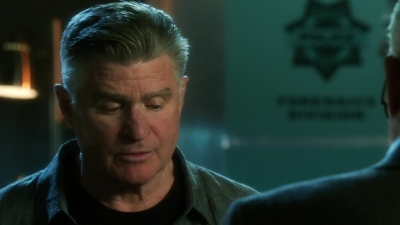 CSI_CRIME_SCENE_INVESTIGATION_-_E14X22_DEAD_IN_HIS_TRACKS_1198.jpg
