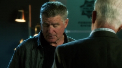 CSI_CRIME_SCENE_INVESTIGATION_-_E14X22_DEAD_IN_HIS_TRACKS_1202.jpg