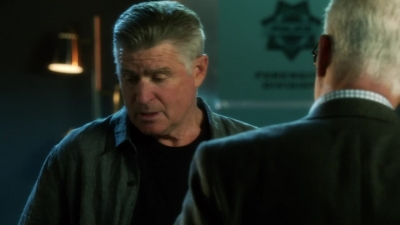 CSI_CRIME_SCENE_INVESTIGATION_-_E14X22_DEAD_IN_HIS_TRACKS_1203.jpg