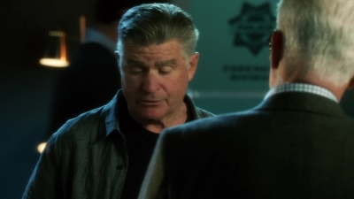 CSI_CRIME_SCENE_INVESTIGATION_-_E14X22_DEAD_IN_HIS_TRACKS_1215.jpg