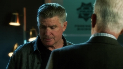 CSI_CRIME_SCENE_INVESTIGATION_-_E14X22_DEAD_IN_HIS_TRACKS_1225.jpg