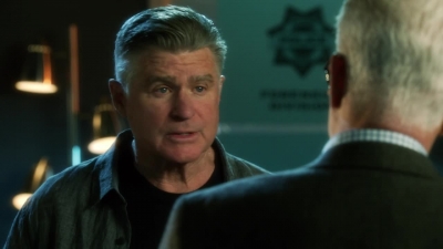 CSI_CRIME_SCENE_INVESTIGATION_-_E14X22_DEAD_IN_HIS_TRACKS_1240.jpg