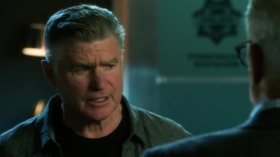 CSI_CRIME_SCENE_INVESTIGATION_-_E14X22_DEAD_IN_HIS_TRACKS_1249.jpg