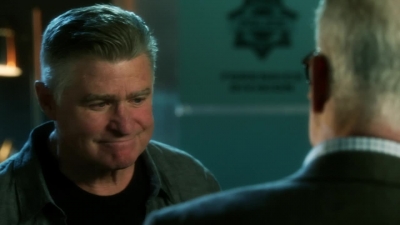 CSI_CRIME_SCENE_INVESTIGATION_-_E14X22_DEAD_IN_HIS_TRACKS_1276.jpg