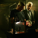 CSI_CRIME_SCENE_INVESTIGATION_-_E14X22_DEAD_IN_HIS_TRACKS_0901.jpg