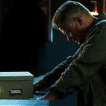 CSI_CRIME_SCENE_INVESTIGATION_-_E14X22_DEAD_IN_HIS_TRACKS_1081.jpg