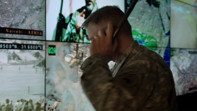 AMERICAN_ODYSSEY_-_E1X01_GONE_ELVIS_095.jpg
