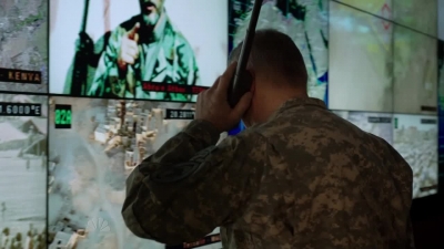 AMERICAN_ODYSSEY_-_E1X01_GONE_ELVIS_101.jpg