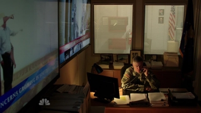 AMERICAN_ODYSSEY_-_E1X01_GONE_ELVIS_236.jpg