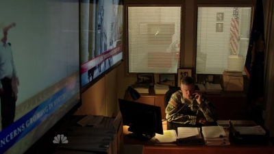 AMERICAN_ODYSSEY_-_E1X01_GONE_ELVIS_253.jpg