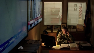 AMERICAN_ODYSSEY_-_E1X01_GONE_ELVIS_257.jpg