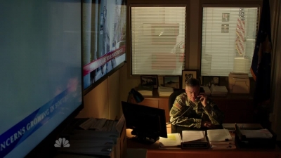 AMERICAN_ODYSSEY_-_E1X01_GONE_ELVIS_265.jpg