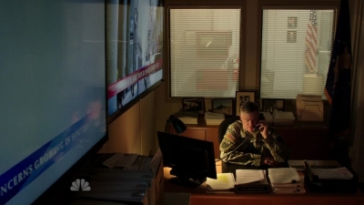 AMERICAN_ODYSSEY_-_E1X01_GONE_ELVIS_268.jpg