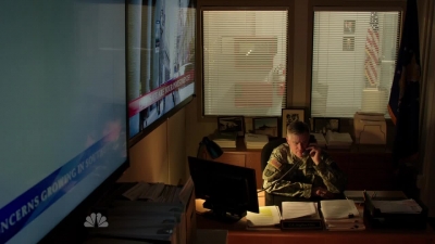 AMERICAN_ODYSSEY_-_E1X01_GONE_ELVIS_272.jpg
