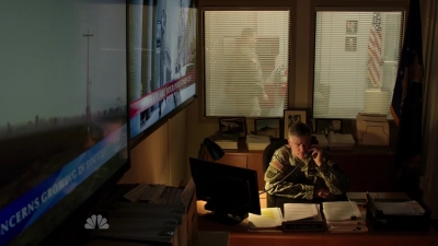 AMERICAN_ODYSSEY_-_E1X01_GONE_ELVIS_302.jpg