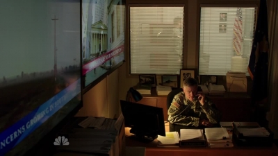 AMERICAN_ODYSSEY_-_E1X01_GONE_ELVIS_312.jpg