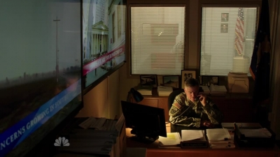 AMERICAN_ODYSSEY_-_E1X01_GONE_ELVIS_317.jpg