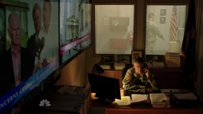 AMERICAN_ODYSSEY_-_E1X01_GONE_ELVIS_324.jpg