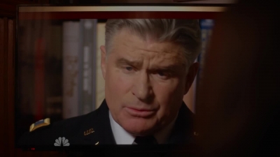 AMERICAN_ODYSSEY_-_E1X02_OSCAR_MIKE_105.jpg