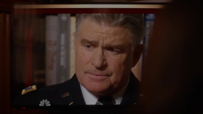 AMERICAN_ODYSSEY_-_E1X02_OSCAR_MIKE_111.jpg