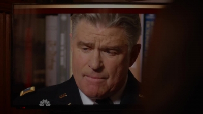 AMERICAN_ODYSSEY_-_E1X02_OSCAR_MIKE_115.jpg