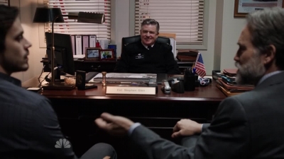 AMERICAN_ODYSSEY_-_E1X03_DROP_KING_054.jpg