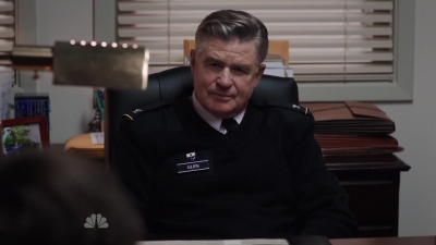 AMERICAN_ODYSSEY_-_E1X03_DROP_KING_120.jpg