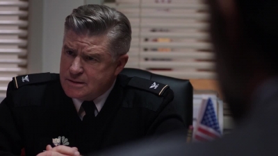 AMERICAN_ODYSSEY_-_E1X03_DROP_KING_330.jpg