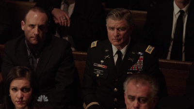 AMERICAN_ODYSSEY_-_E1X04_TANGO_UNIFORM_006.jpg