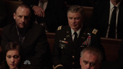 AMERICAN_ODYSSEY_-_E1X04_TANGO_UNIFORM_013.jpg