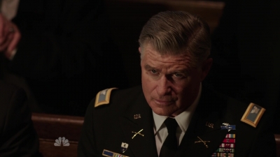 AMERICAN_ODYSSEY_-_E1X04_TANGO_UNIFORM_076.jpg