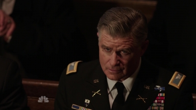 AMERICAN_ODYSSEY_-_E1X04_TANGO_UNIFORM_087.jpg