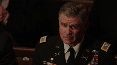 AMERICAN_ODYSSEY_-_E1X04_TANGO_UNIFORM_094.jpg