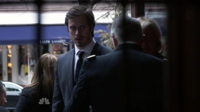 AMERICAN_ODYSSEY_-_E1X04_TANGO_UNIFORM_123.jpg