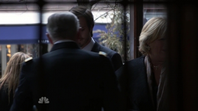 AMERICAN_ODYSSEY_-_E1X04_TANGO_UNIFORM_128.jpg