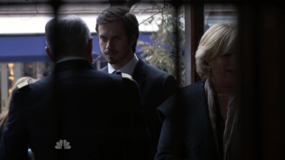 AMERICAN_ODYSSEY_-_E1X04_TANGO_UNIFORM_130.jpg