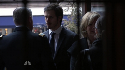 AMERICAN_ODYSSEY_-_E1X04_TANGO_UNIFORM_138.jpg
