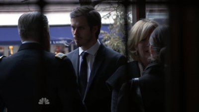 AMERICAN_ODYSSEY_-_E1X04_TANGO_UNIFORM_139.jpg