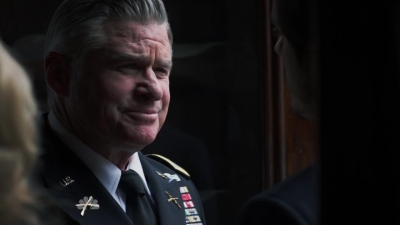 AMERICAN_ODYSSEY_-_E1X04_TANGO_UNIFORM_145.jpg