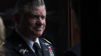 AMERICAN_ODYSSEY_-_E1X04_TANGO_UNIFORM_146.jpg