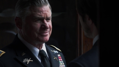 AMERICAN_ODYSSEY_-_E1X04_TANGO_UNIFORM_161.jpg