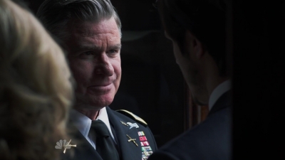 AMERICAN_ODYSSEY_-_E1X04_TANGO_UNIFORM_169.jpg