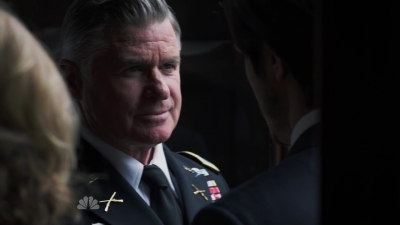 AMERICAN_ODYSSEY_-_E1X04_TANGO_UNIFORM_177.jpg