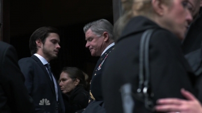 AMERICAN_ODYSSEY_-_E1X04_TANGO_UNIFORM_182.jpg