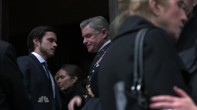 AMERICAN_ODYSSEY_-_E1X04_TANGO_UNIFORM_183.jpg