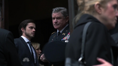 AMERICAN_ODYSSEY_-_E1X04_TANGO_UNIFORM_189.jpg