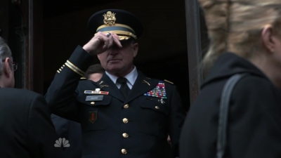 AMERICAN_ODYSSEY_-_E1X04_TANGO_UNIFORM_201.jpg