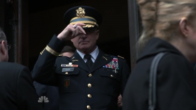 AMERICAN_ODYSSEY_-_E1X04_TANGO_UNIFORM_202.jpg