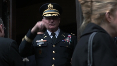 AMERICAN_ODYSSEY_-_E1X04_TANGO_UNIFORM_203.jpg